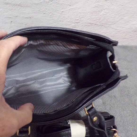 Isabelle Vegan Black Square Handbag with Adjustable Shoulder Strap New - Picture 5 of 6